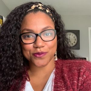 Meet your Posher, Whitney